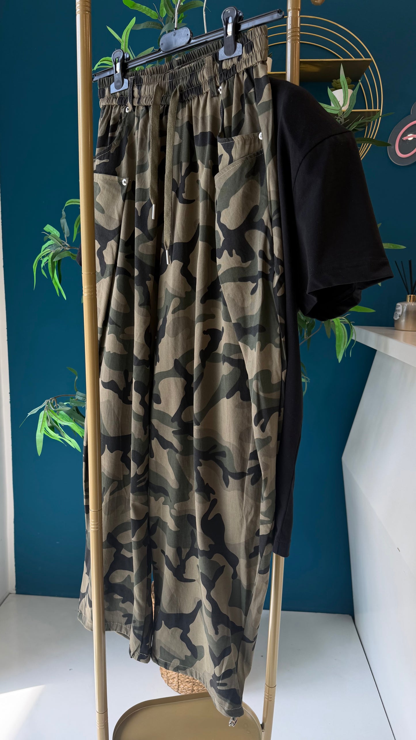 Pantaloni camouflage