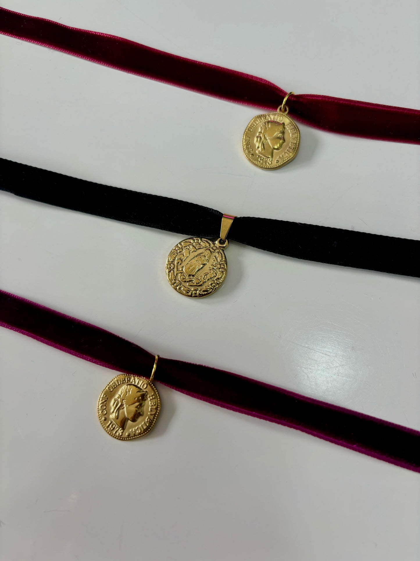 Chocker medaglia porta fortuna