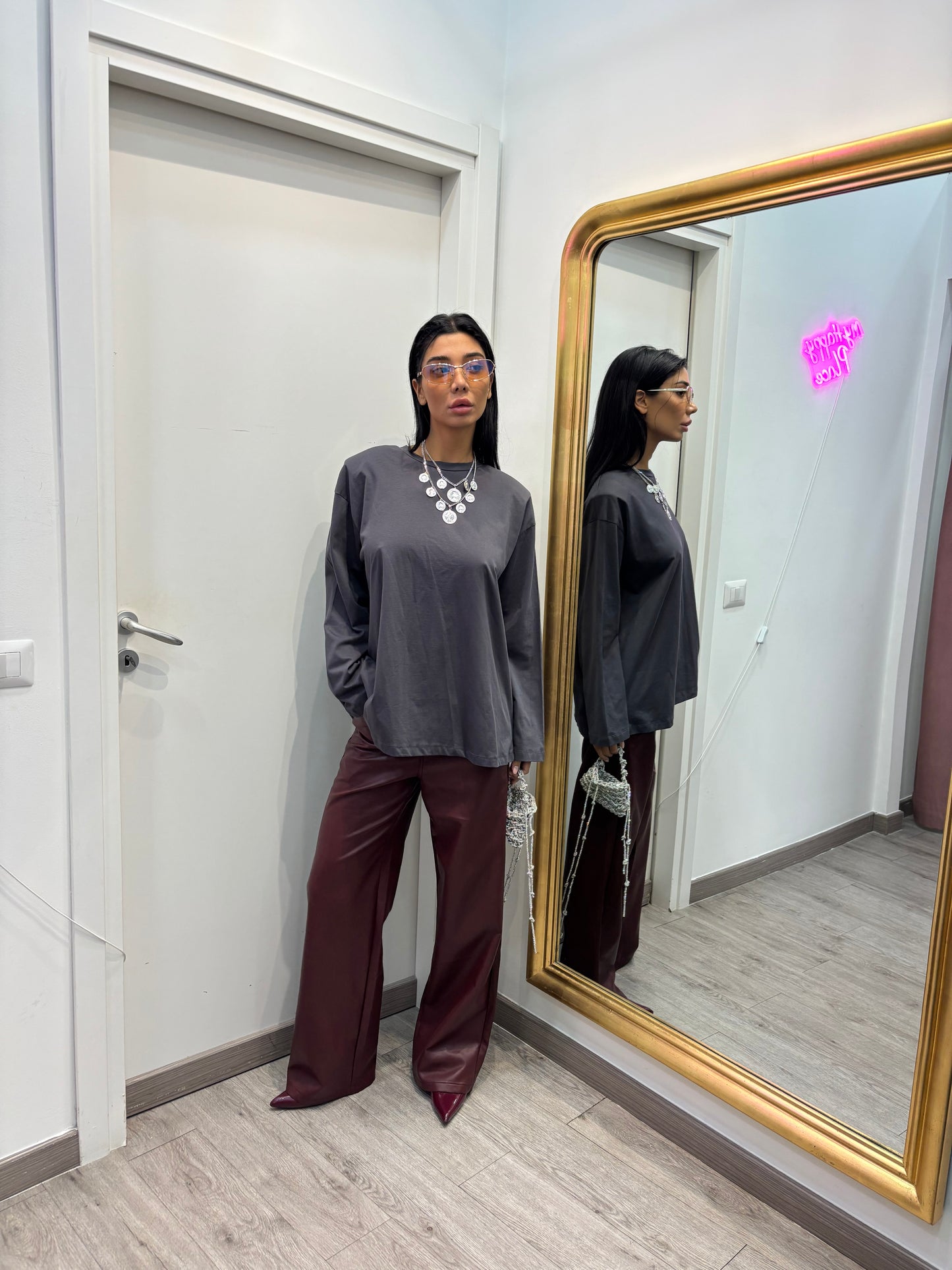 Pantaloni in ecopelle burgundi