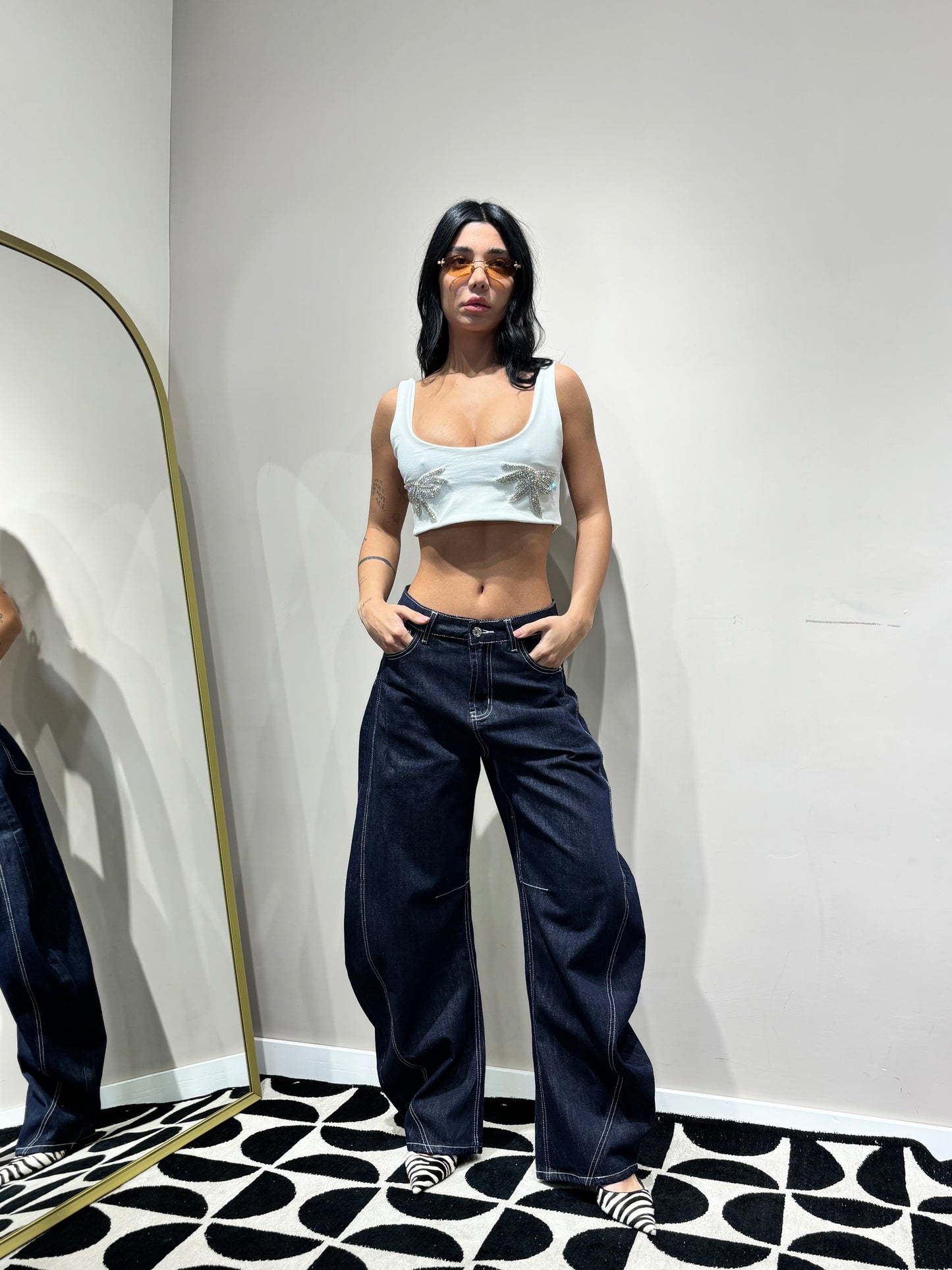 Top amber