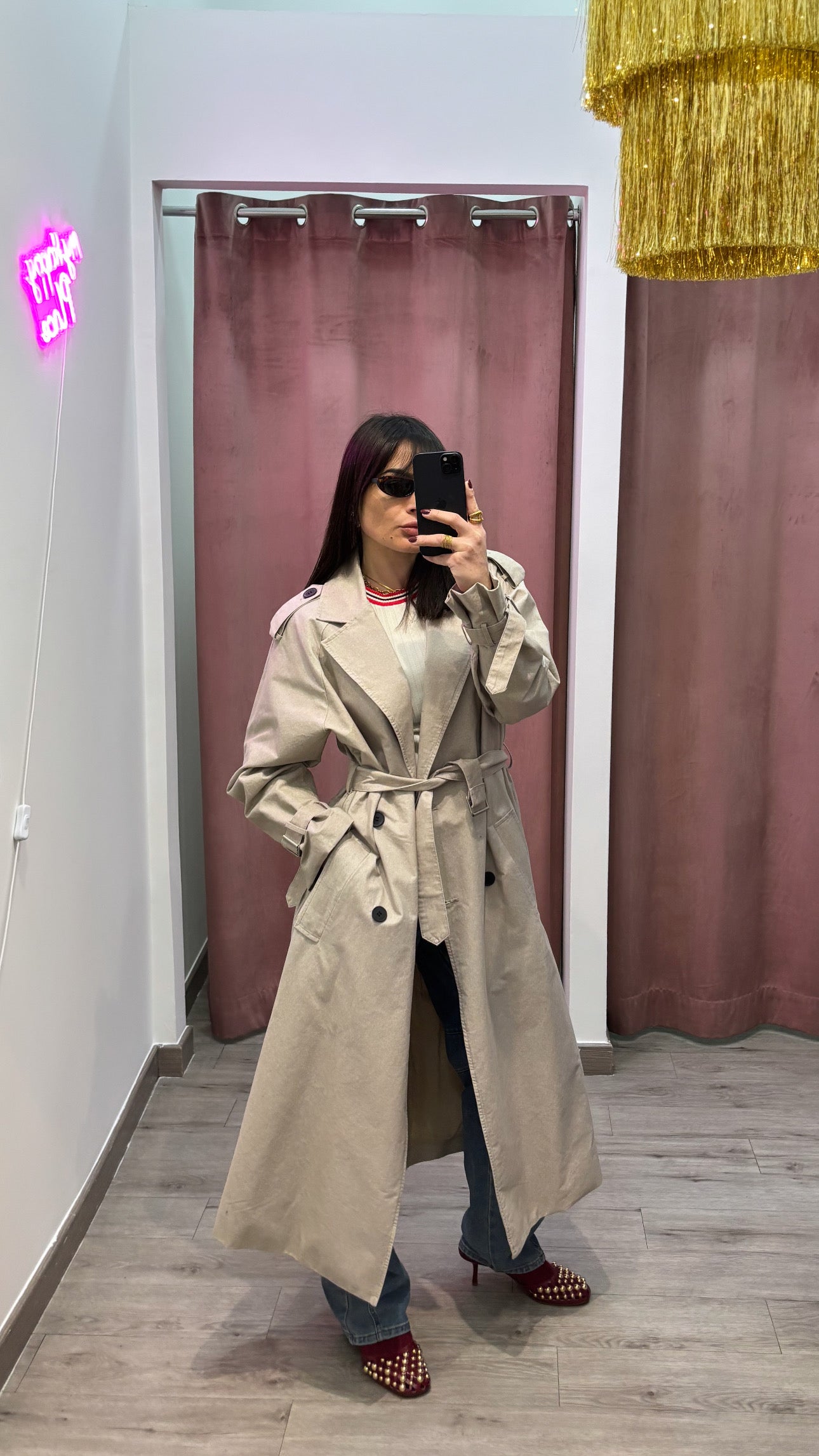 Trench lumina