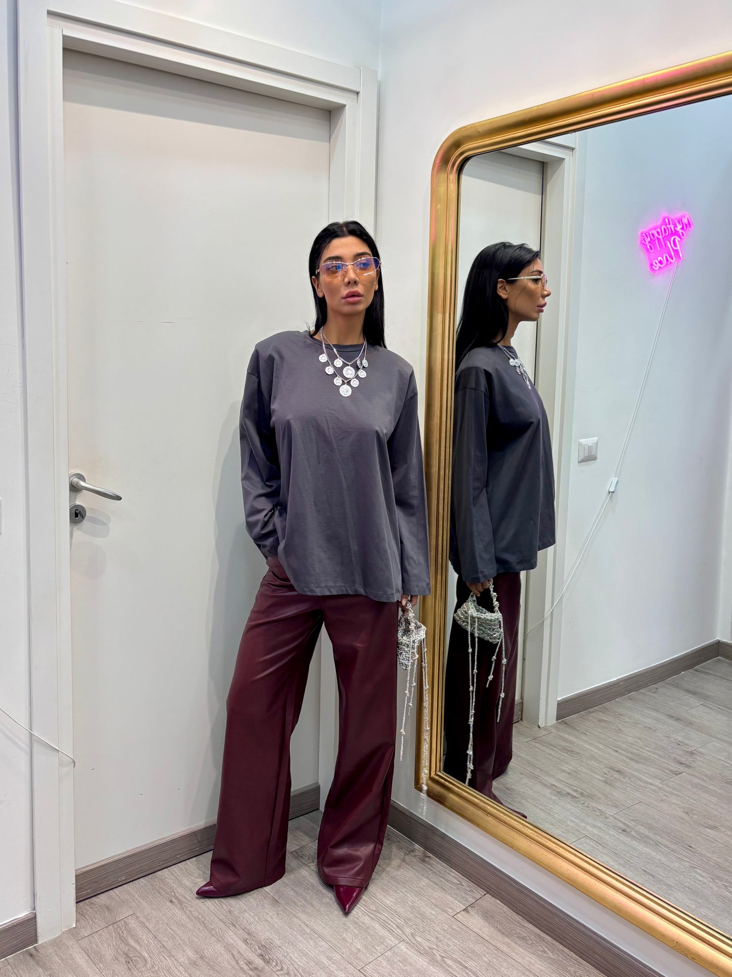 Pantaloni in ecopelle burgundi