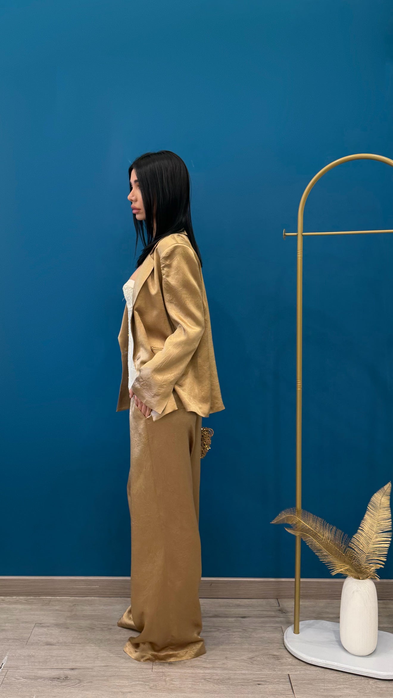 Tailleur satin gold