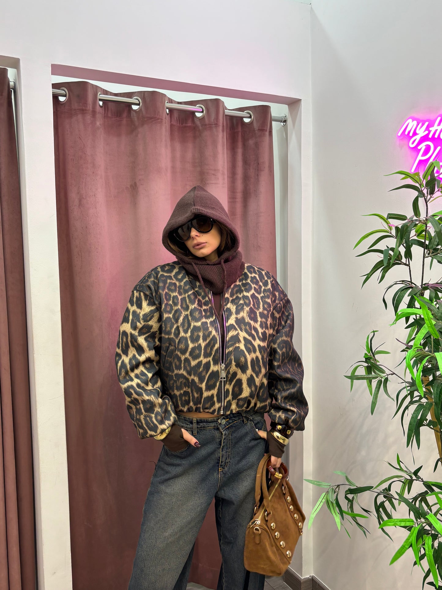 Bomber mua by lumina