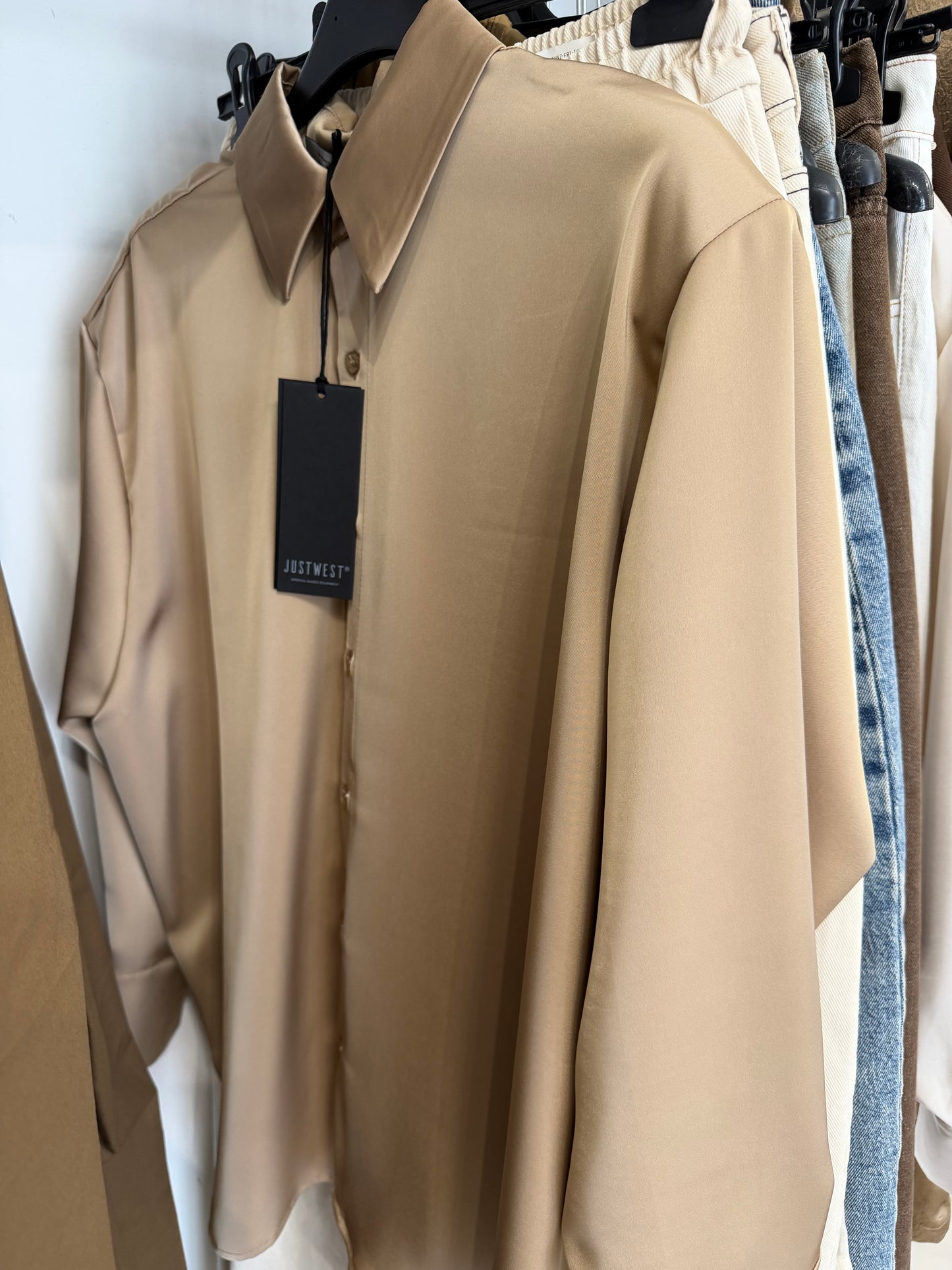 Camicia satin spalle strutturate ( + colori)