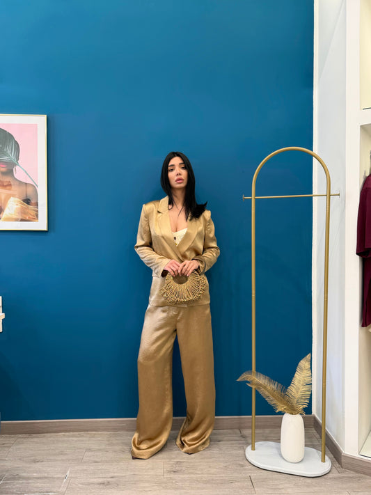 Tailleur satin gold
