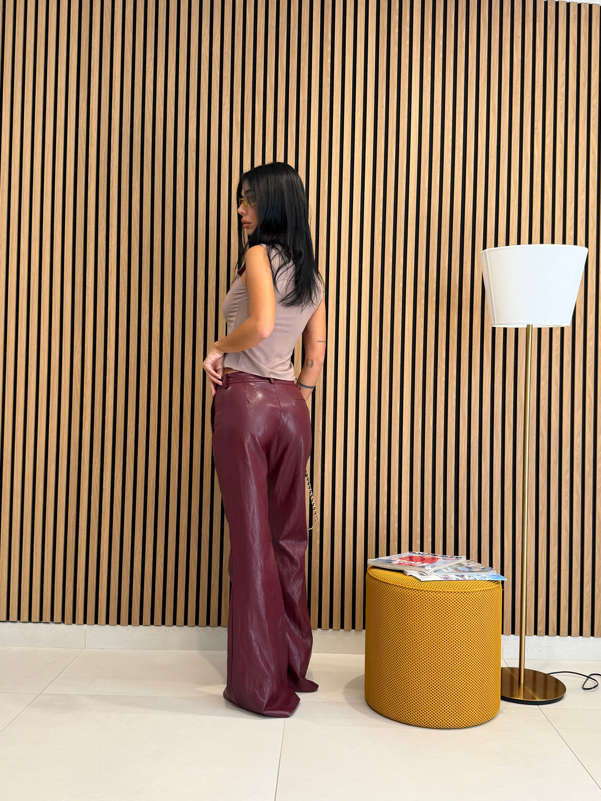 Pantaloni in ecopelle bordeaux