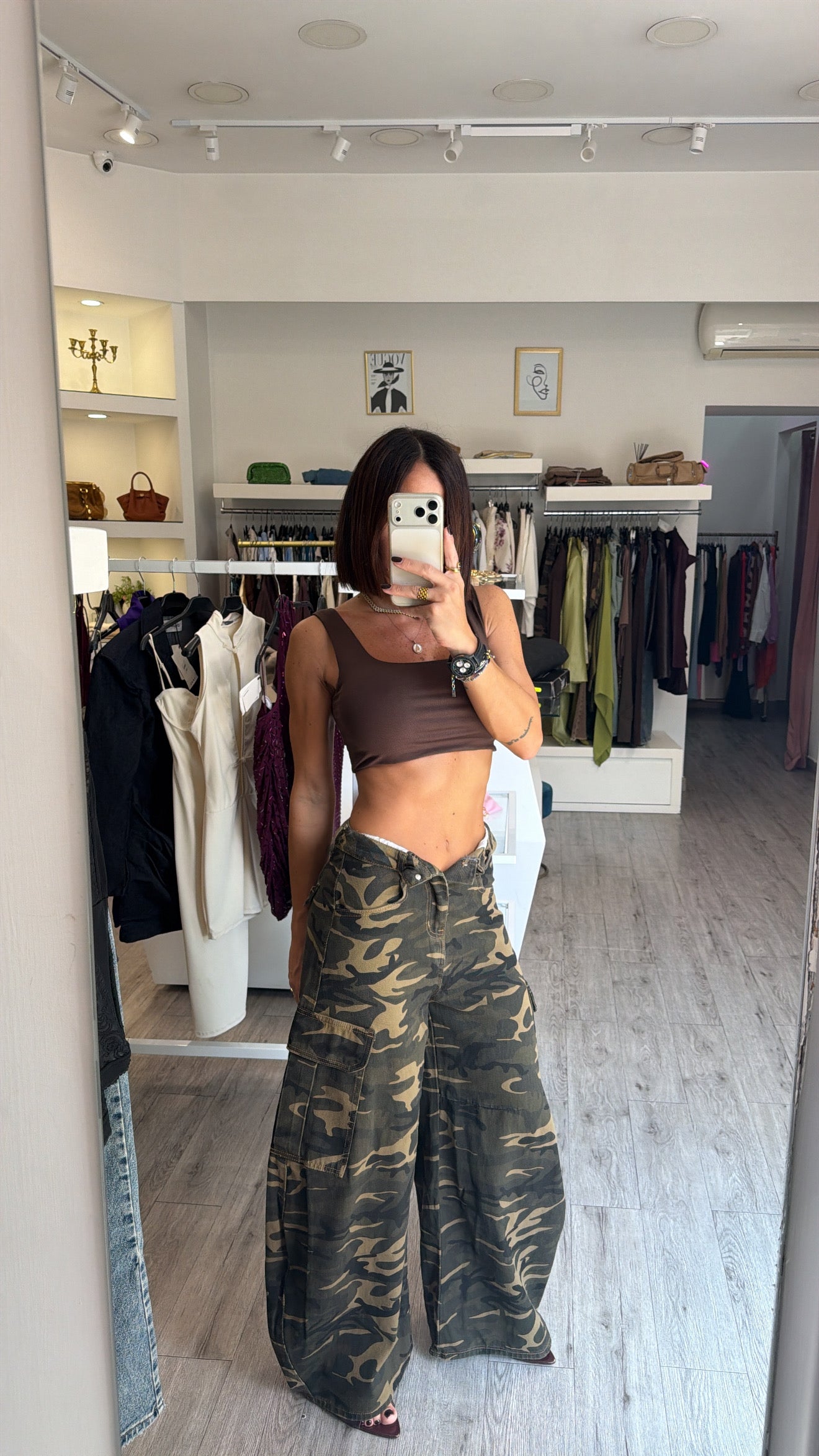 Jeans mimetico modello cargo