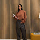 Pantaloni ampi in simil pelle marrone