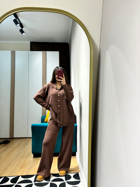 Set comfy brown