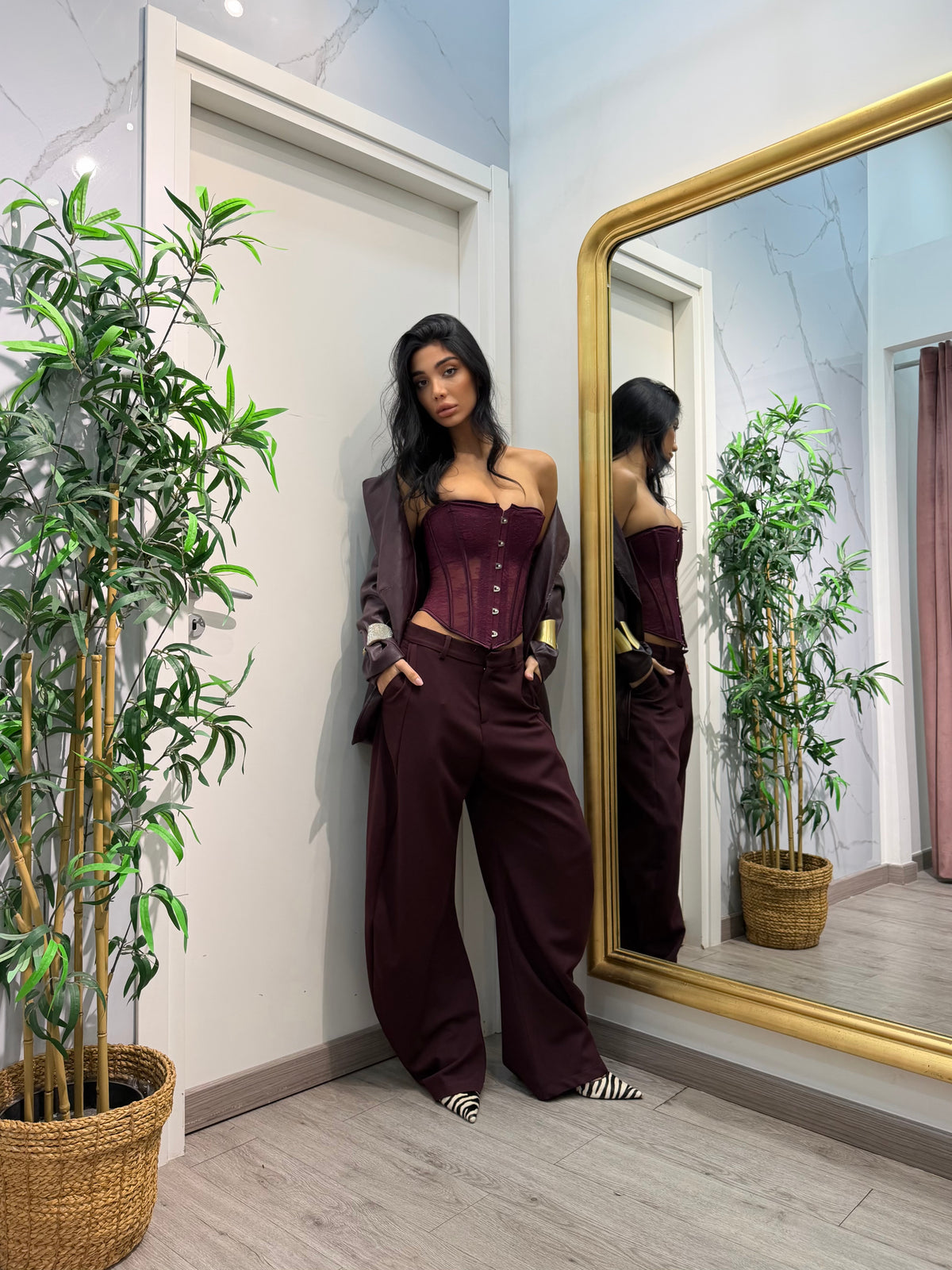 Pantaloni burgundi by lumina